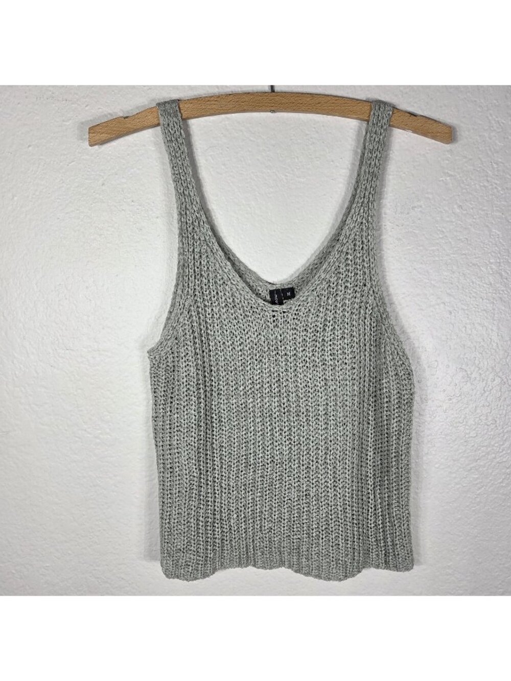 Moon & Madison Sage Green Chunky Knit Sleeveless Tank Top M Double Scoop Neck